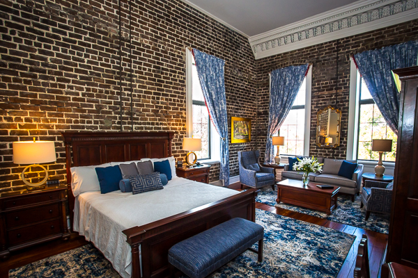 Corner King Suite in Savannah
